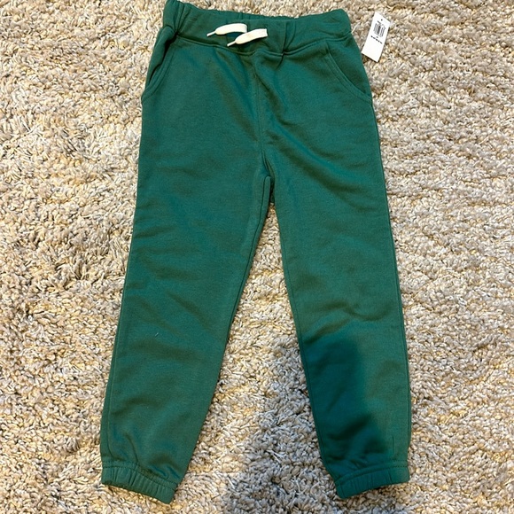Old Navy Other - Old Navy 4at NWT green sweats with drawstring